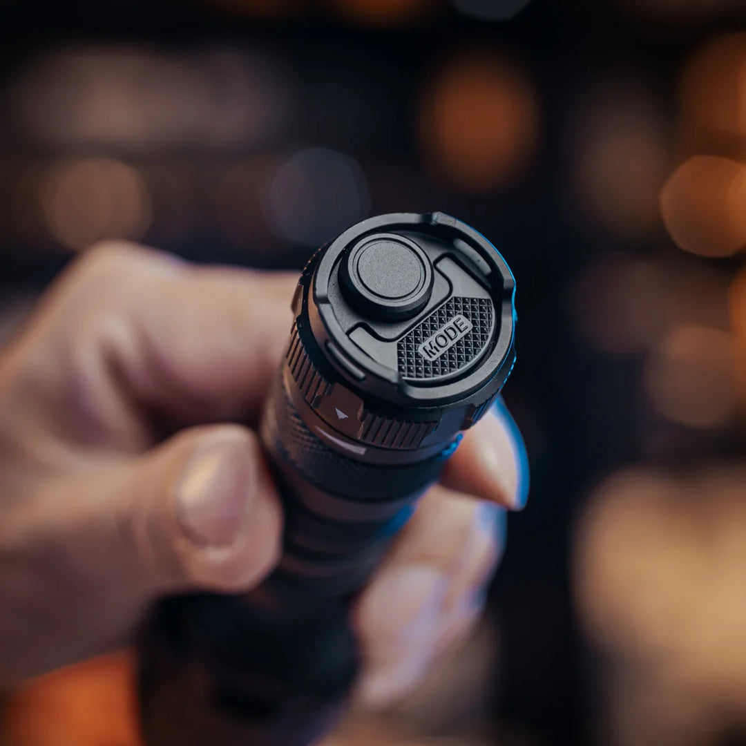 SRT7i - 3000 lumens