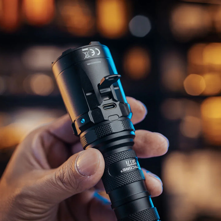 SRT7i - 3000 lumens