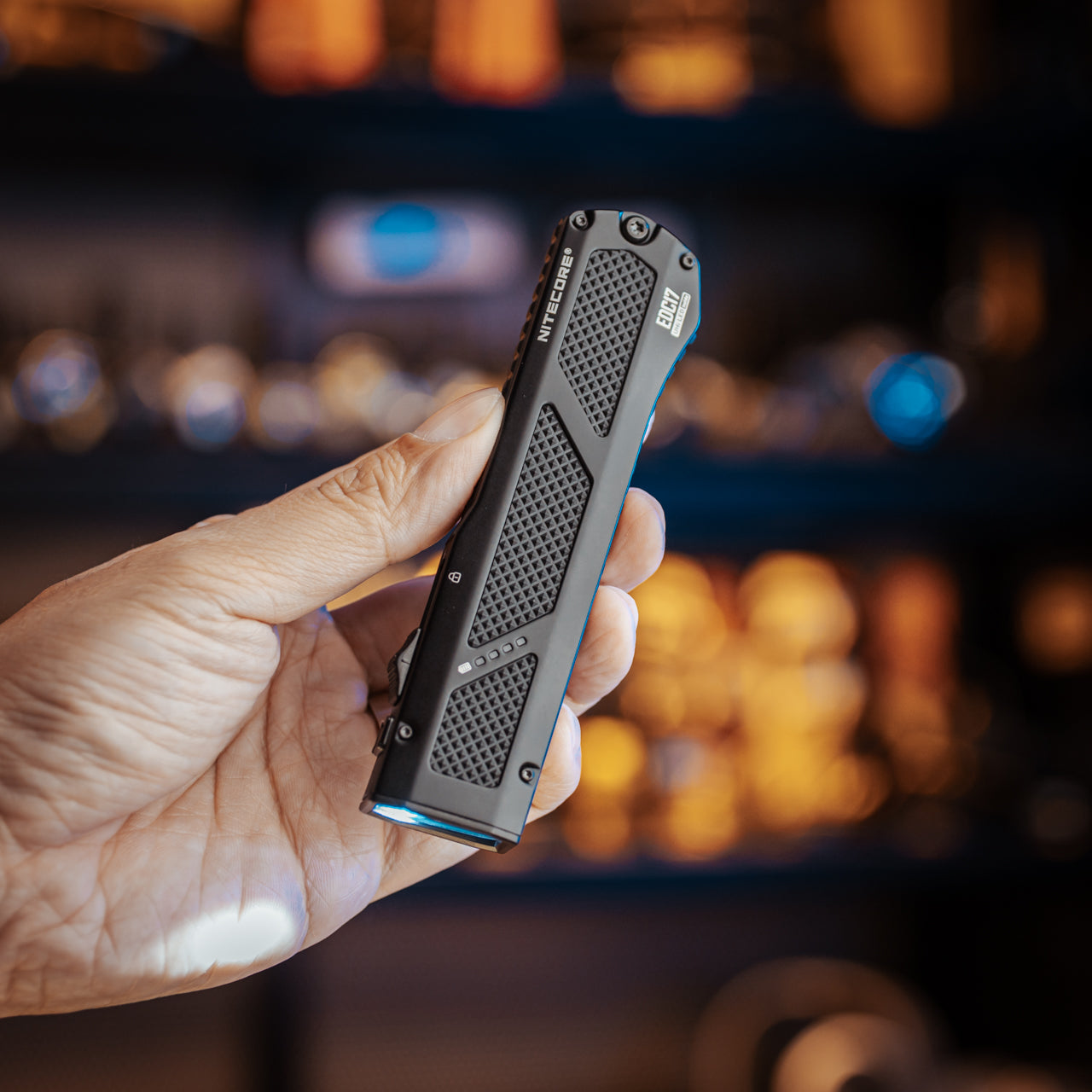 EDC17 - 1500 lumens (UV+Green Laser) – Nitecore Singapore