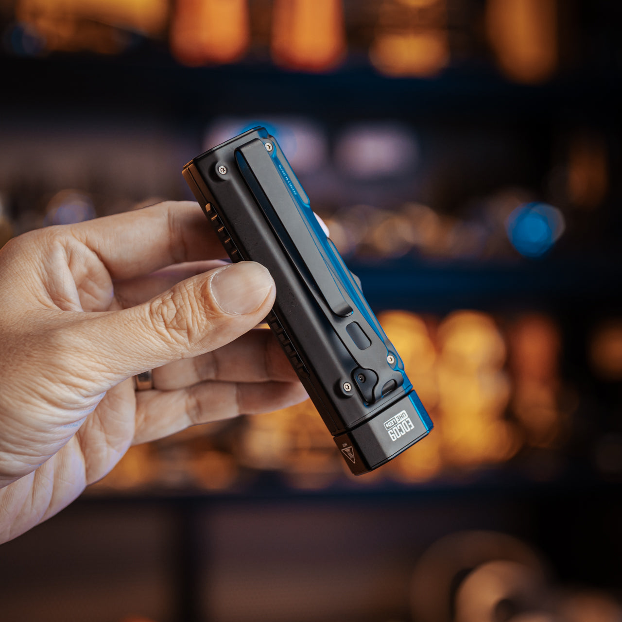 EDC09 - 1600 lumens (L-Angle) – Nitecore Singapore