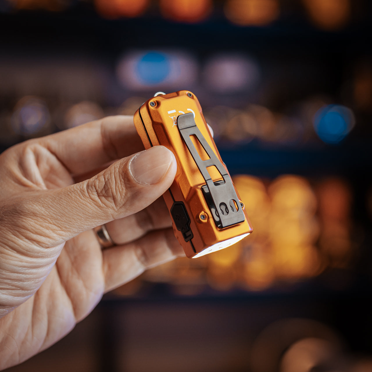 TUP 2 (Orange) - 1200 lumens – Nitecore Singapore