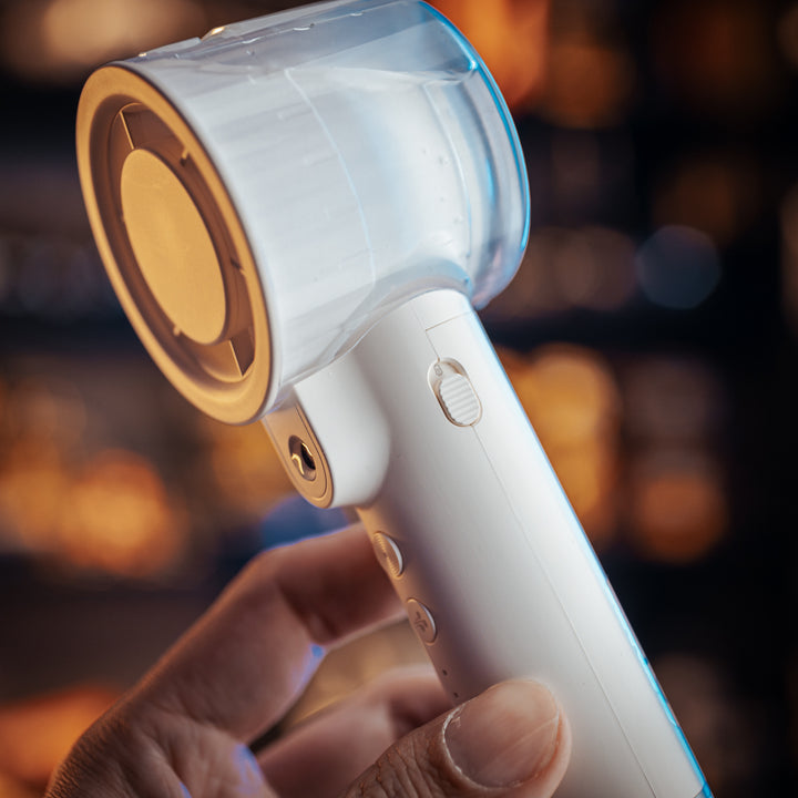 izzCool 20 (White) - Handheld Air Conditioner Fan (2,000mAh)
