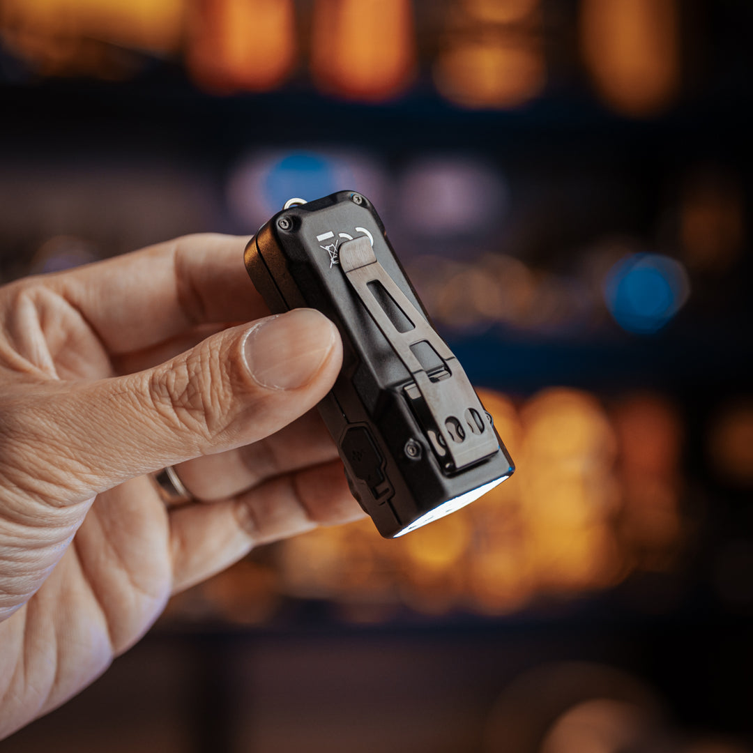 TUP 2 (Black) - 1200 lumens