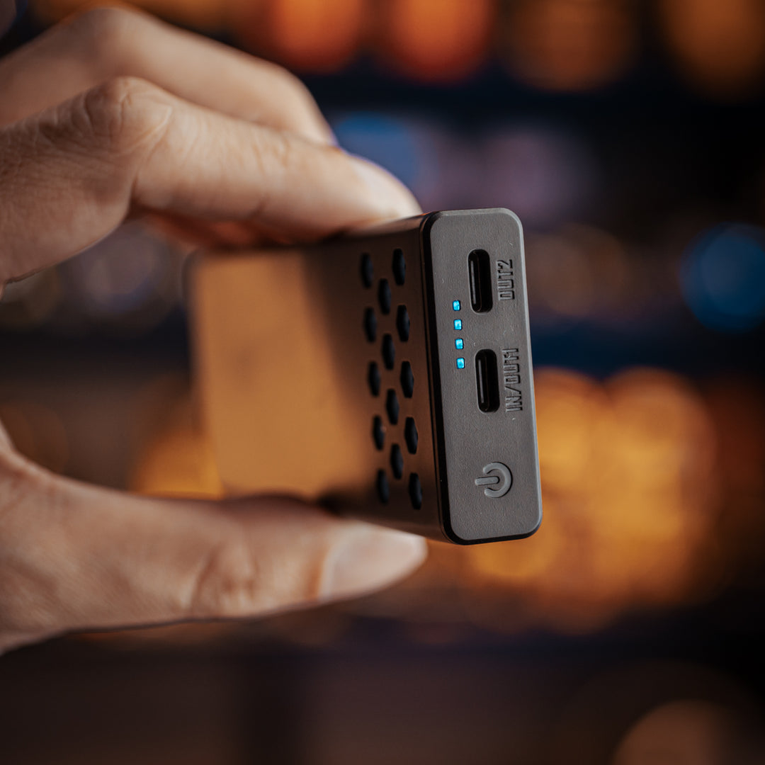 CARBO 10000 GEN2 (10,000mAh 3A 30W)