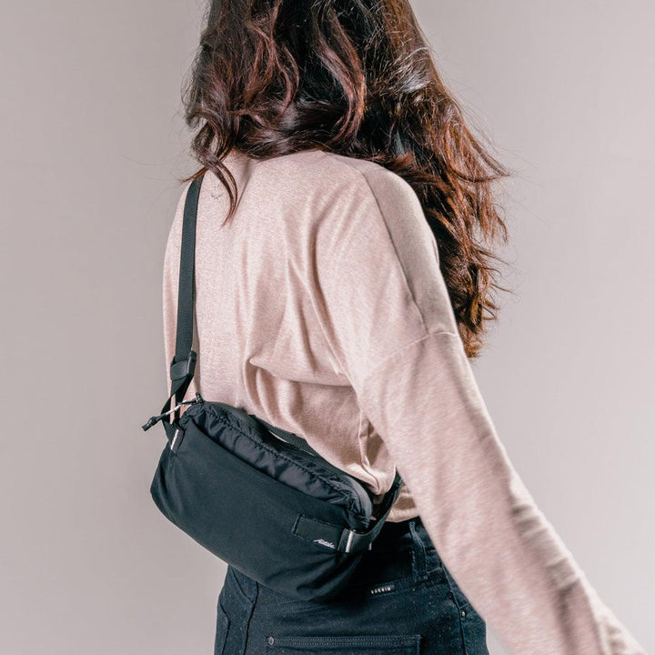 ReFraction™ Packable Sling (Black) - 2L - Nitecore Singapore