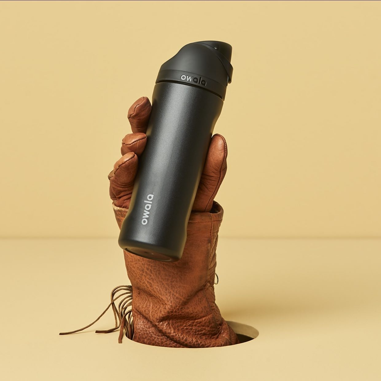 Owala FreeSip® Water Bottle (Stainless Steel) Black