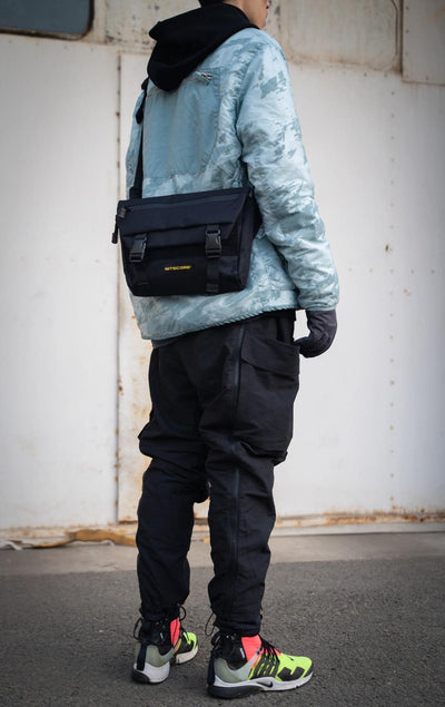 SLB02 Messenger Bag - 2L Capacity