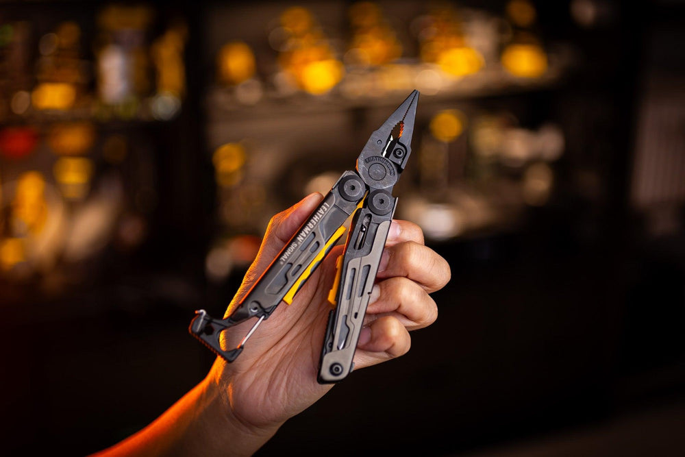 SIGNAL BLACK - 19 TOOLS - Nitecore Singapore