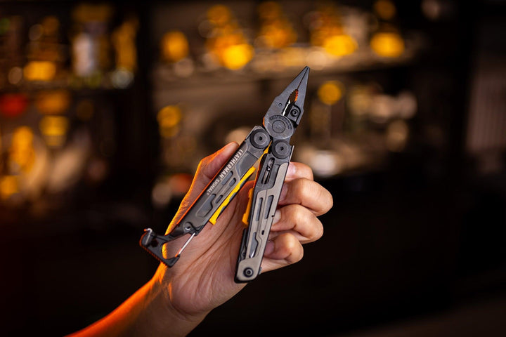 SIGNAL BLACK - 19 TOOLS - Nitecore Singapore