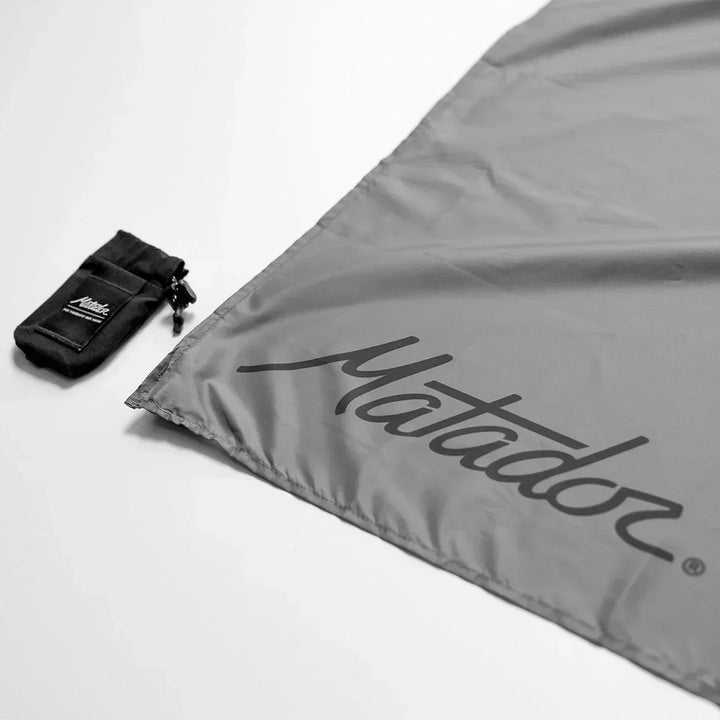 Mini Pocket Blanket™ 4.0 (Black) - 110 x 70cm