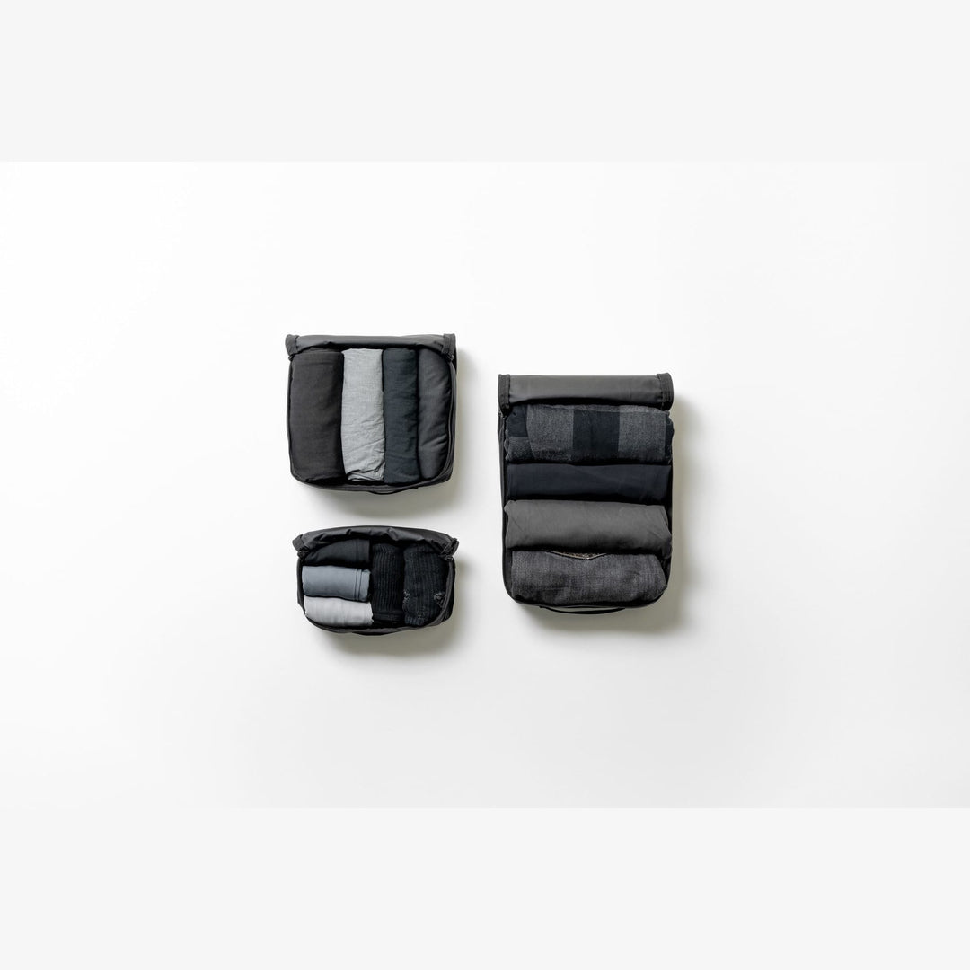 Packing Cube Set in use