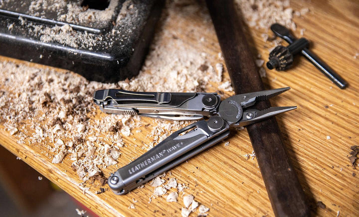 WAVE PLUS BLACK - 18 TOOLS - Nitecore Singapore